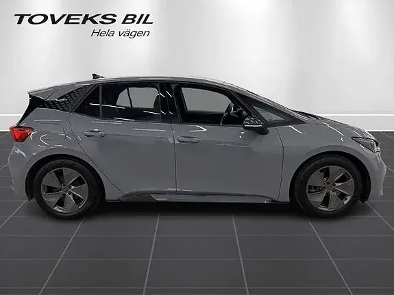 Cupra Born 2024 photo 2