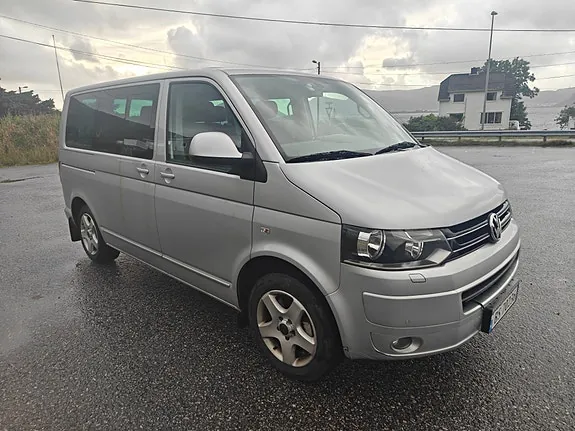 Volkswagen Multivan 2010 photo 3