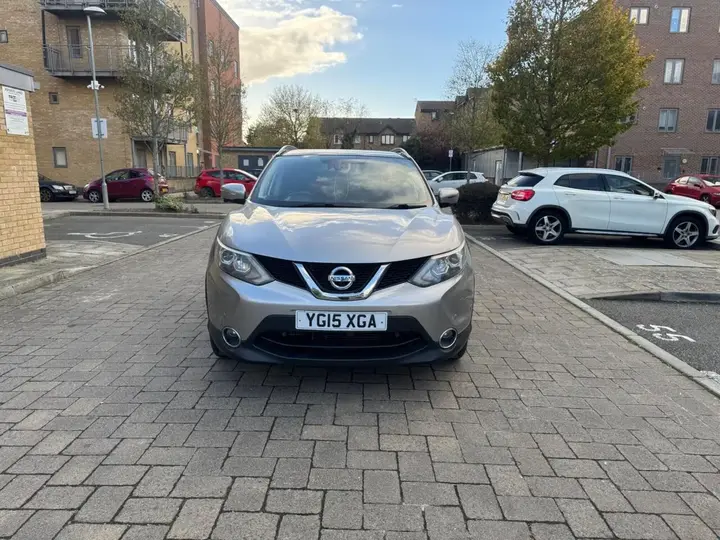 Nissan Qashqai 2015 photo 3
