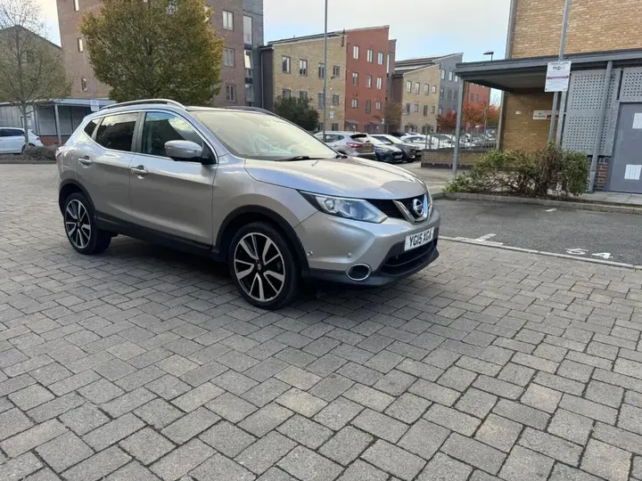 Nissan Qashqai 2015 photo 5