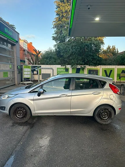 Ford Fiesta 2013 photo 4