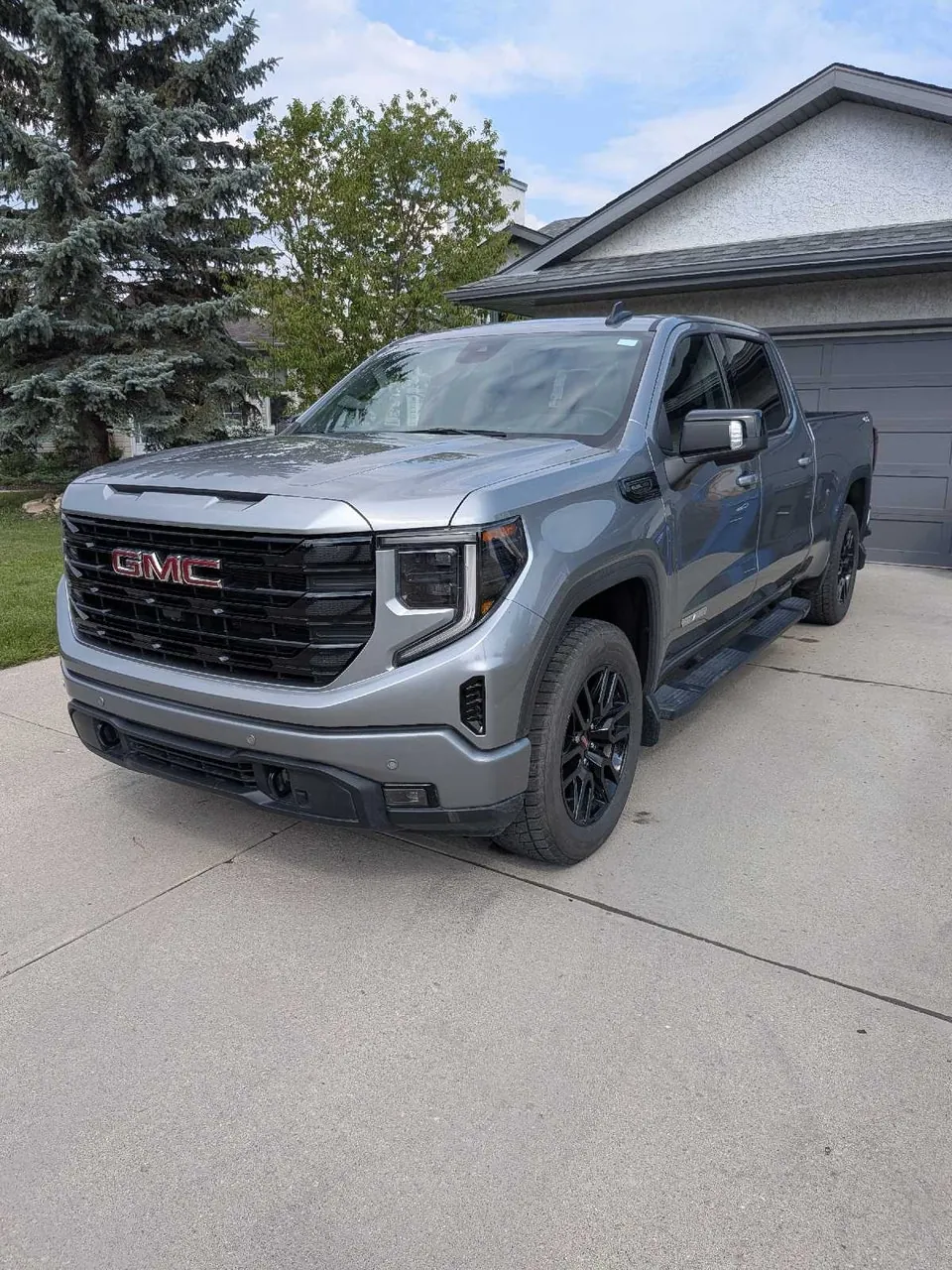 GMC Sierra 1500 2024 photo 2