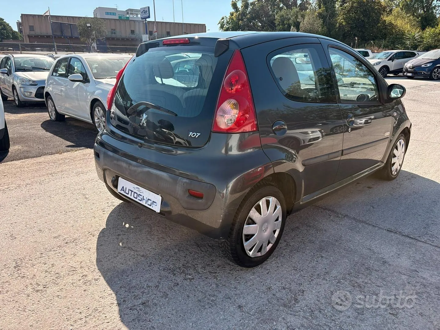 Peugeot 107 2008 photo 4