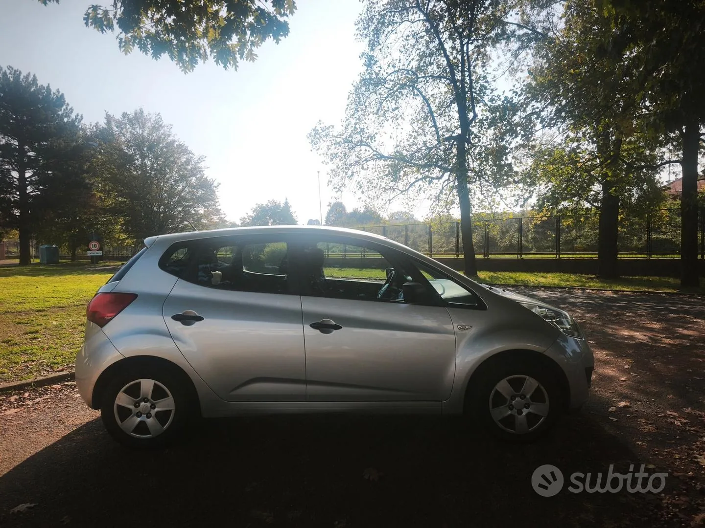 Kia Venga 2013 photo 5