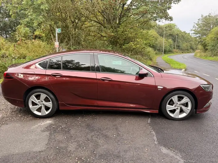 Vauxhall Insignia 2019 photo 3