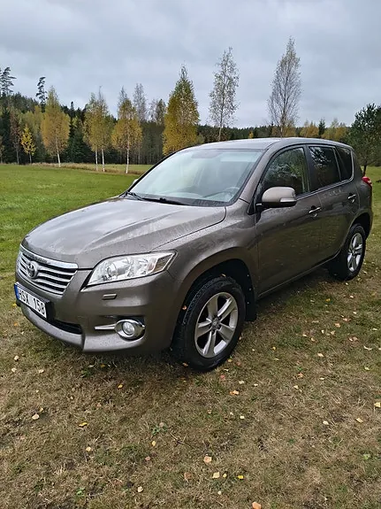 Toyota Rav4 2011 photo 4