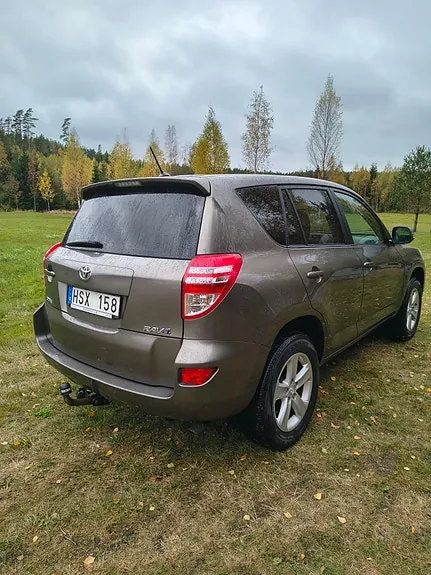 Toyota Rav4 2011 photo 2