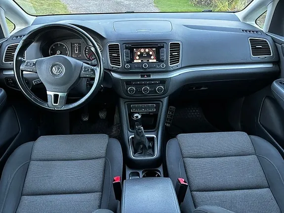 Volkswagen Sharan 2013 photo 4