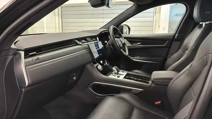 Jaguar F-Pace 2024 photo 3
