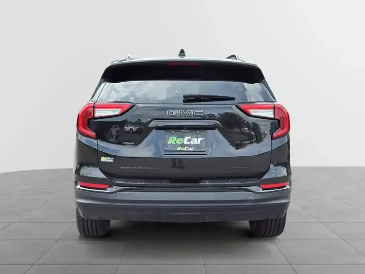 GMC Terrain 2024 photo 3