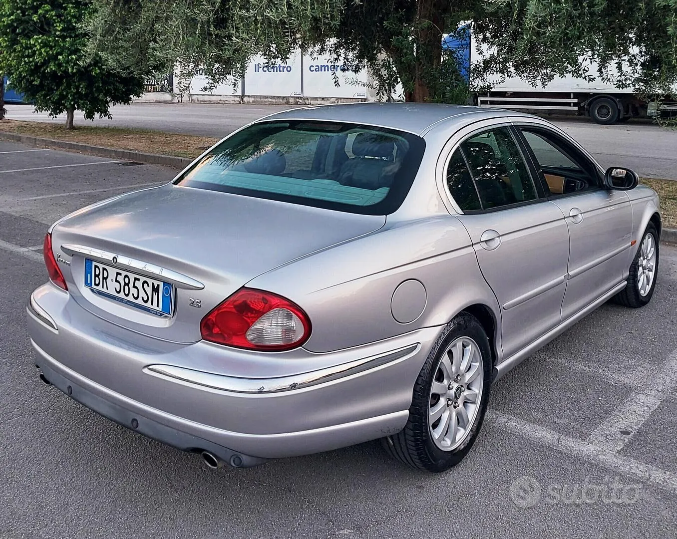 Jaguar X-Type 2001 photo 4