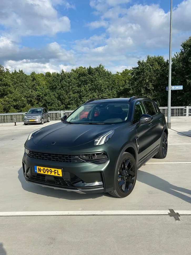 Lynk & Co 01