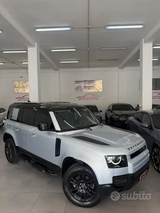 Land Rover Defender 2023 photo 2