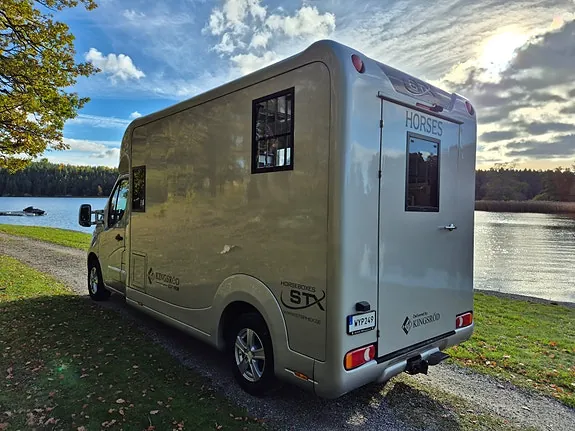 Renault Master 2014 photo 2