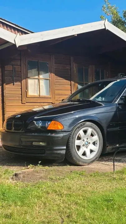 BMW 320I