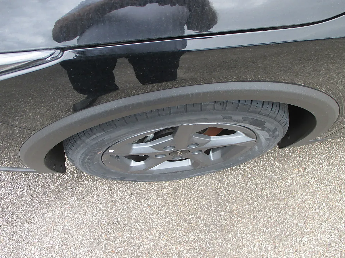 Kia K4 photo 2