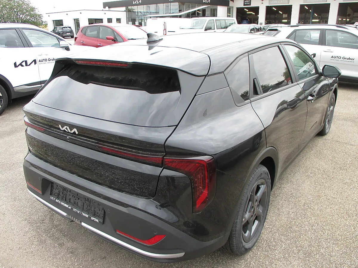 Kia K4 photo 3
