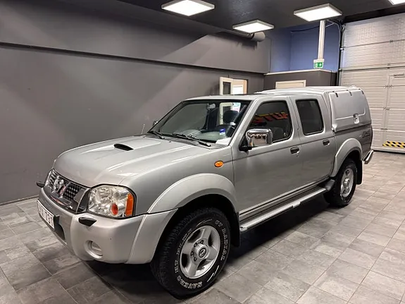 Nissan Navara 2004 photo 2