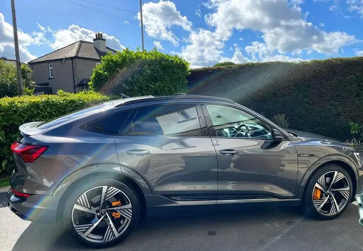 Audi E-Tron 2022 photo 5