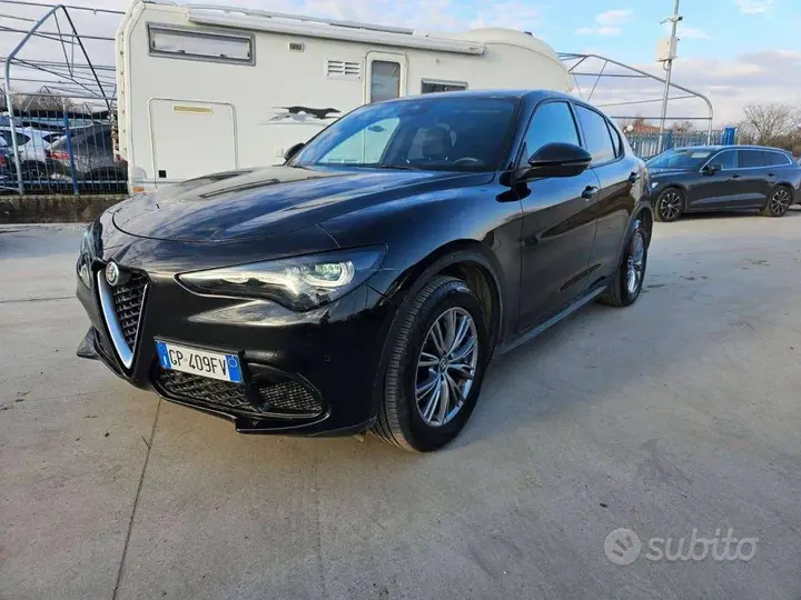 Alfa Romeo Stelvio 2023 photo 2