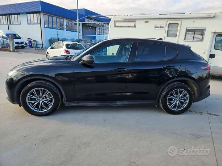 Alfa Romeo Stelvio 2023 photo 3