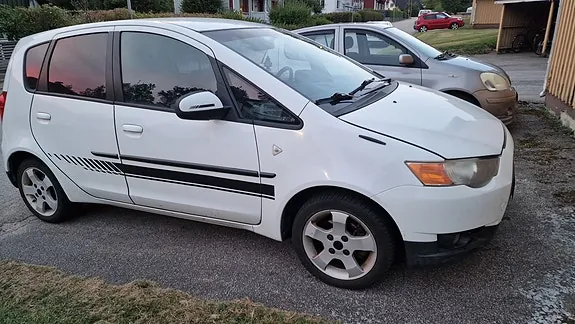 Mitsubishi Colt 2009 photo 5