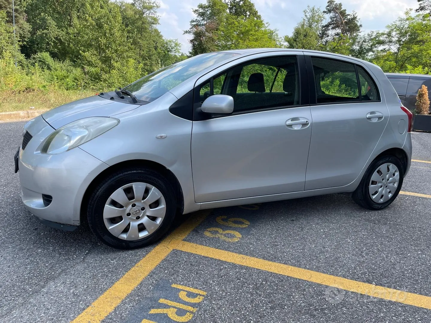 Toyota Yaris 2007 photo 2