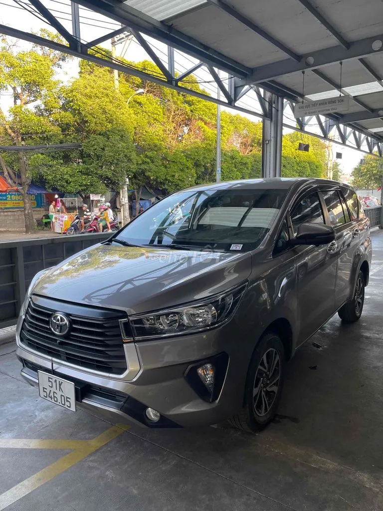 Toyota Innova 2022 photo 2