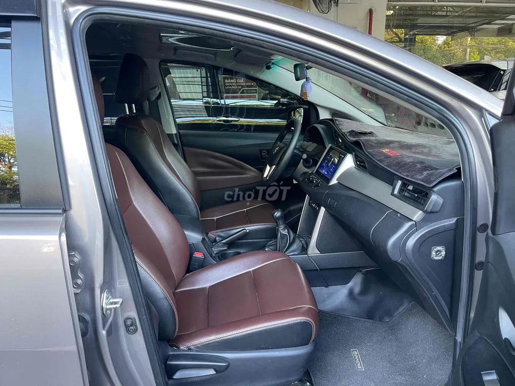 Toyota Innova 2022 photo 3
