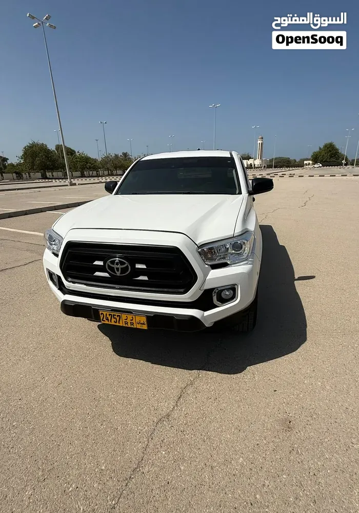 Toyota Tacoma 2022 photo 2