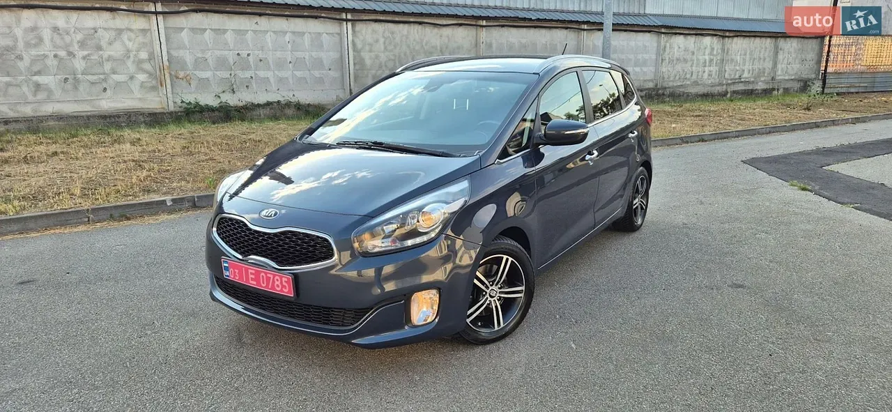 Kia Carens