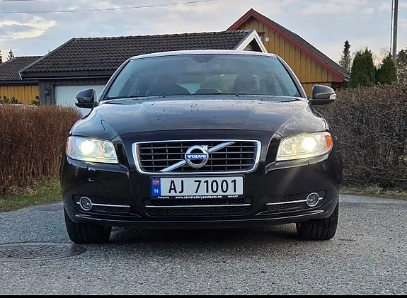 Volvo S80 2010 photo 2