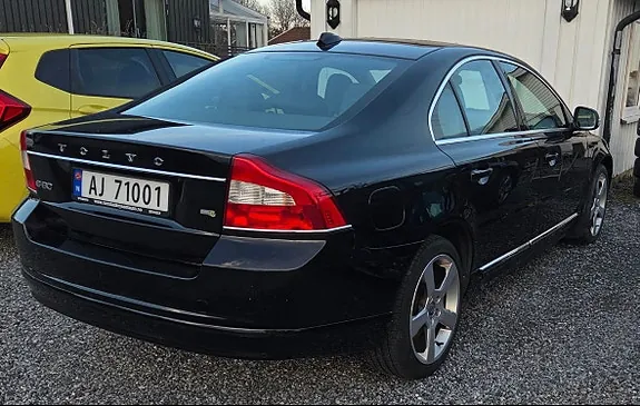 Volvo S80 2010 photo 4
