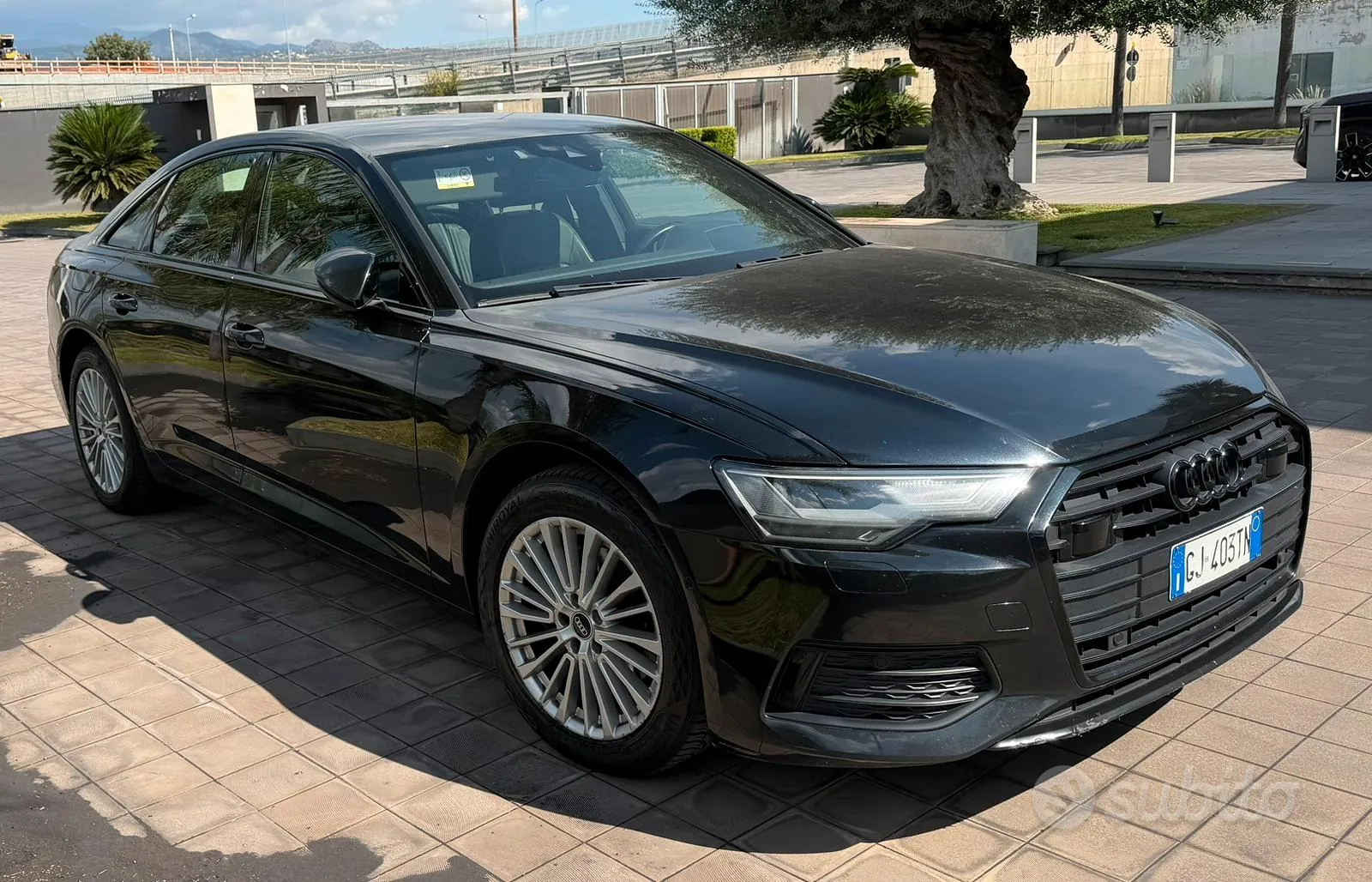 Audi A6 2022 photo 2
