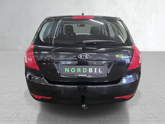 Kia Ceed 2010 photo 5