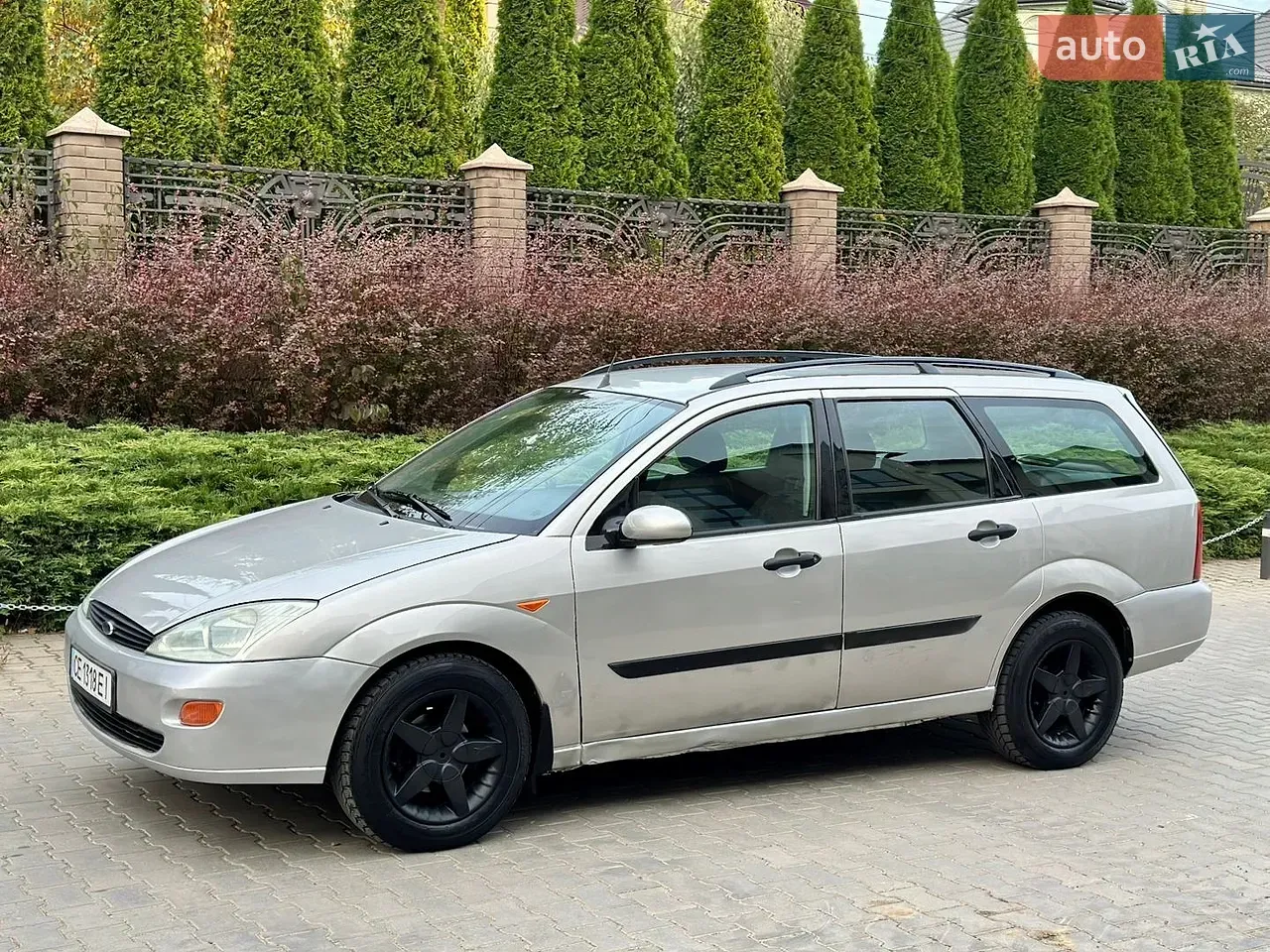 Ford Focus 2000 photo 4