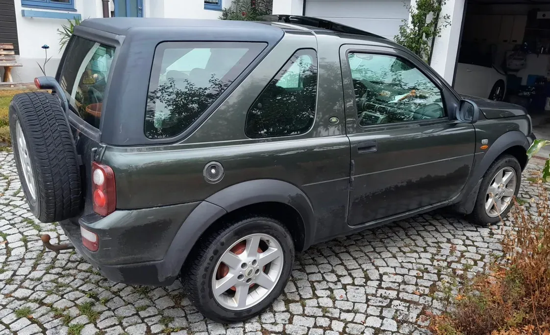 Land Rover Freelander 2005 photo 3