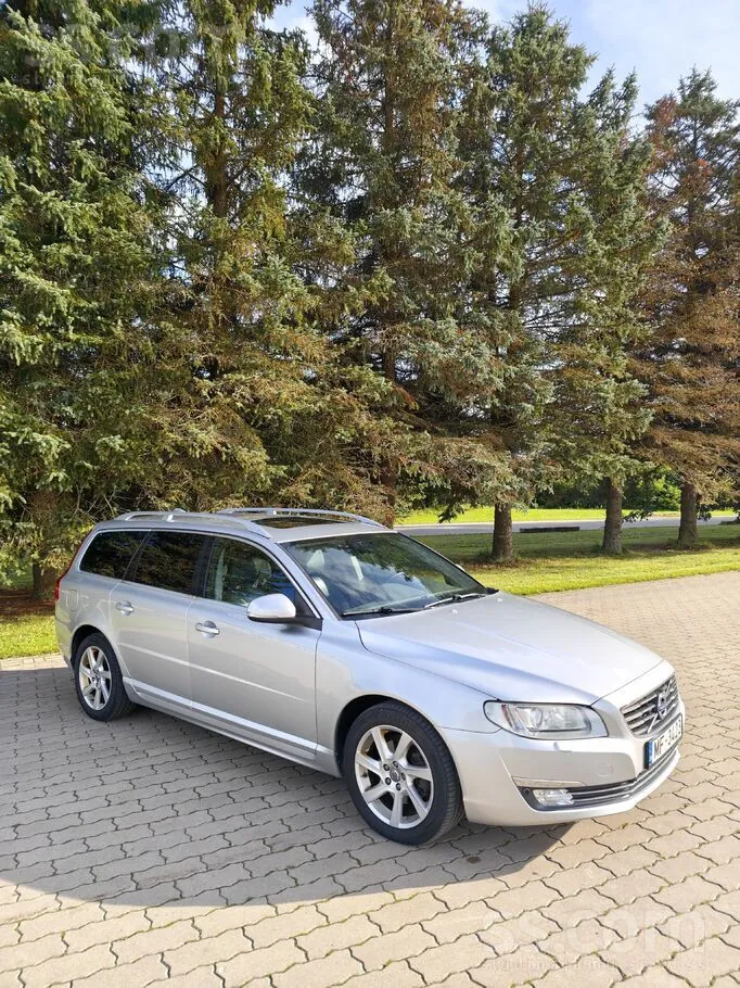 Volvo V70 2014 photo 2