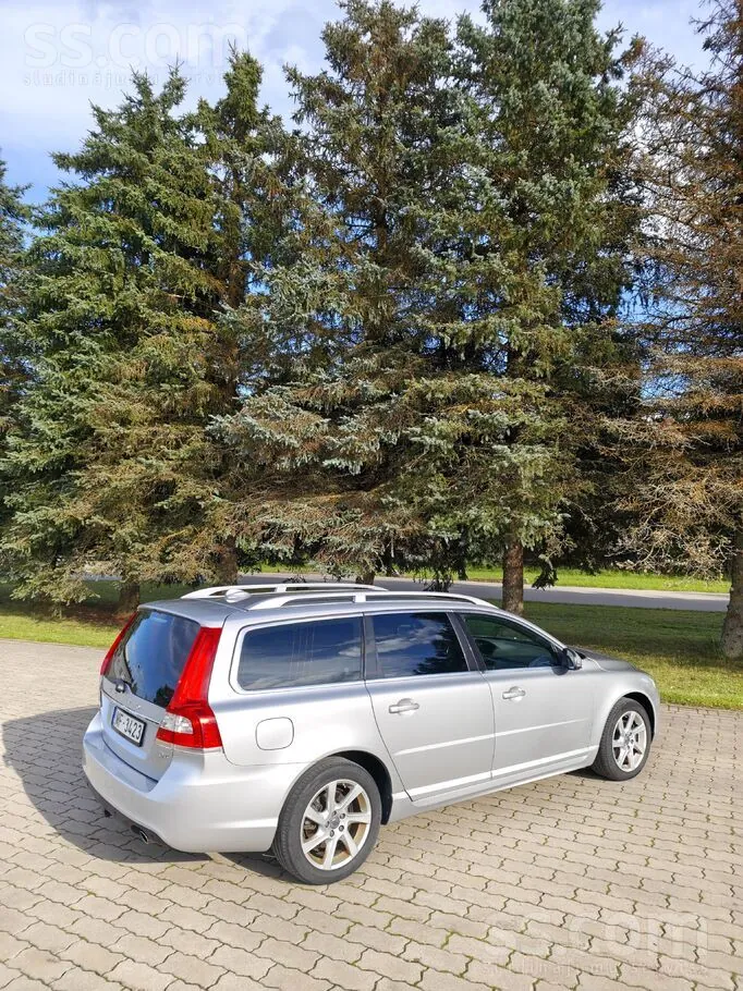 Volvo V70 2014 photo 5