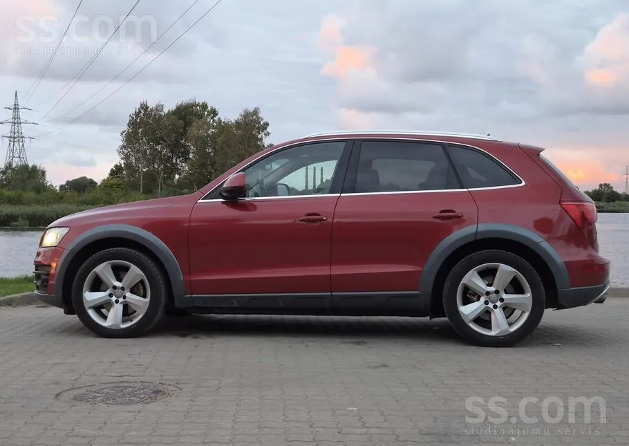 Audi Q5 2011 photo 2