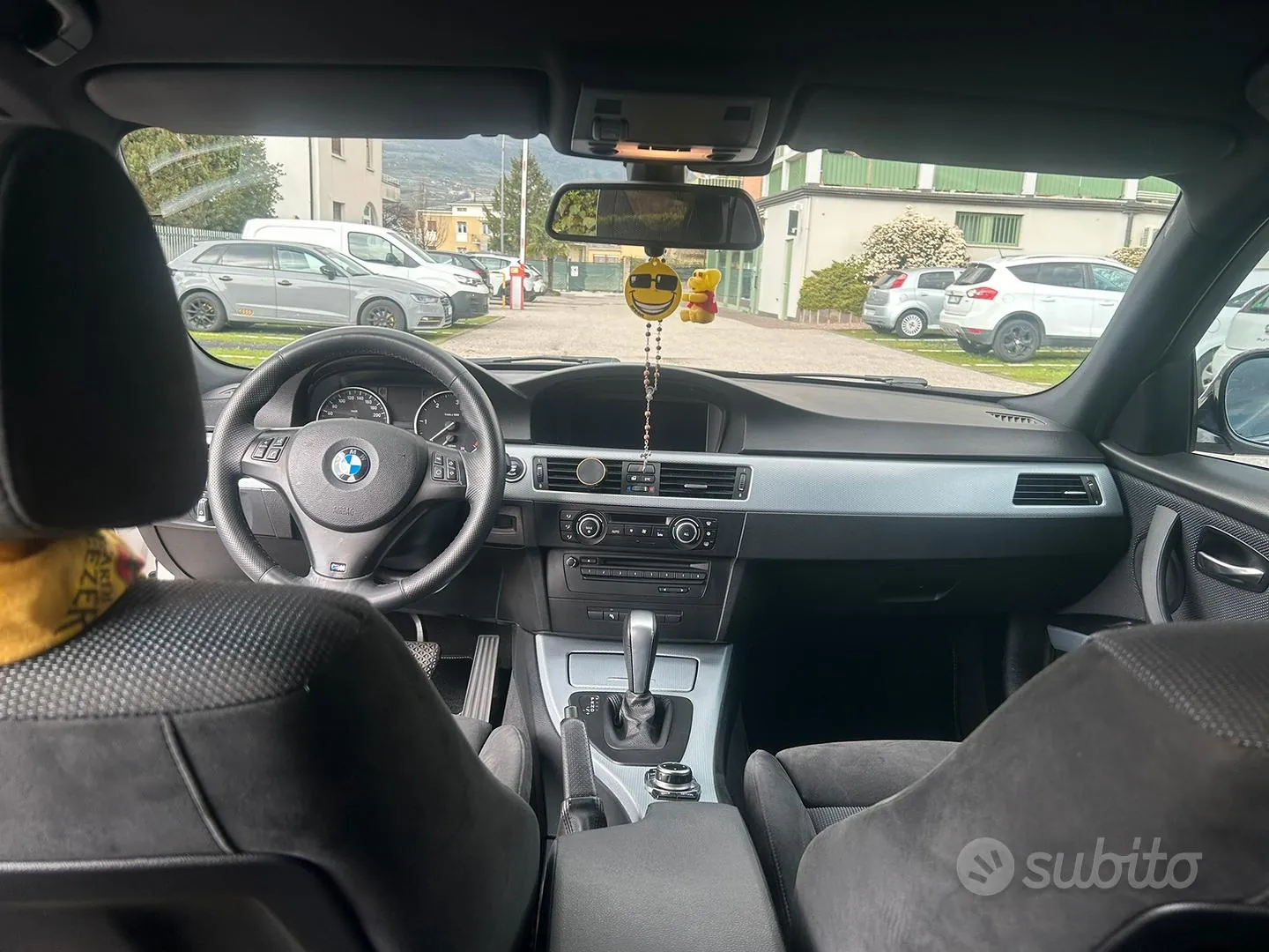 BMW 320 2010 photo 5