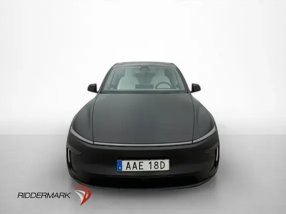 Tesla Model Y 2025 photo 3