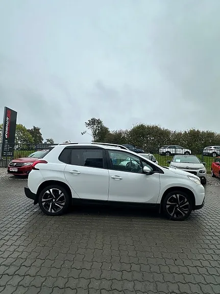 Peugeot 2008 2016 photo 4