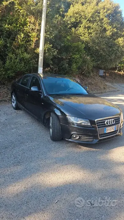 Audi A4 2013 photo 2