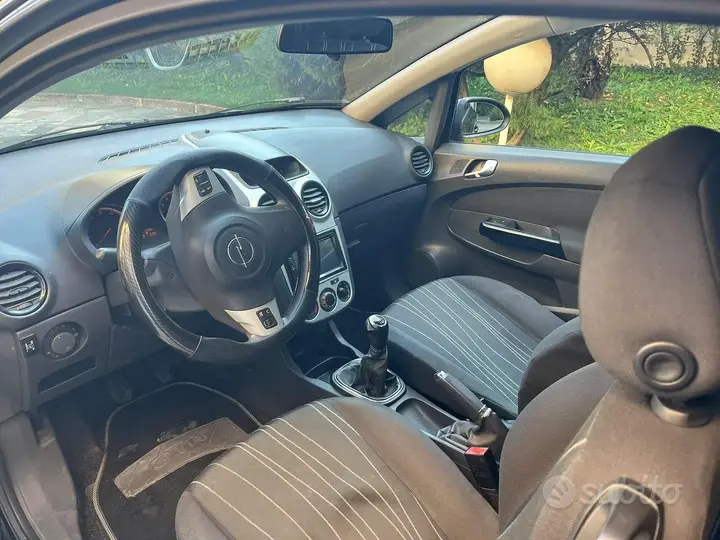 Opel Corsa 2009 photo 4