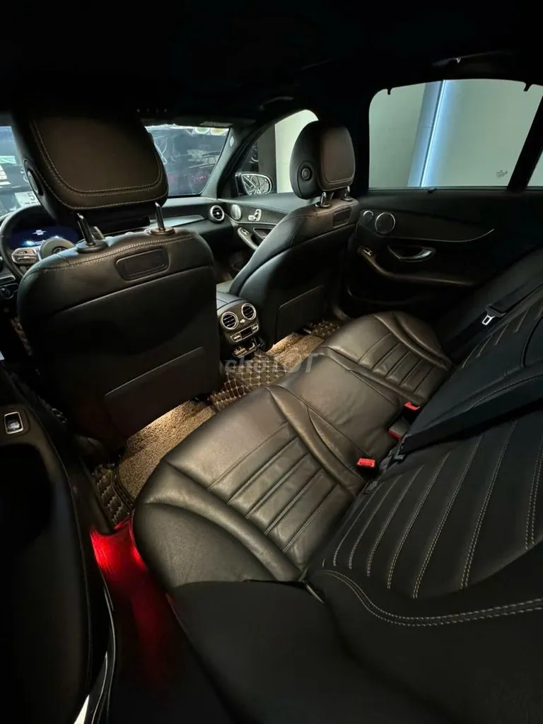 Mercedes-Benz C-Class 2019 photo 2