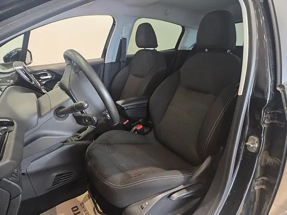 Peugeot 208 2017 photo 3