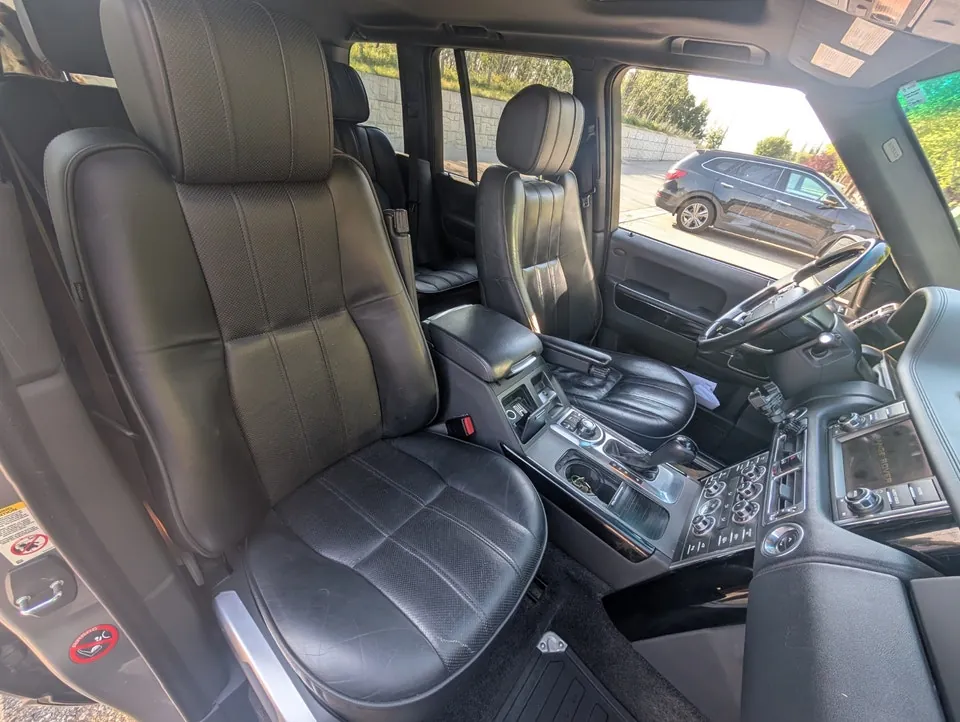 Land Rover Range Rover 2010 photo 4