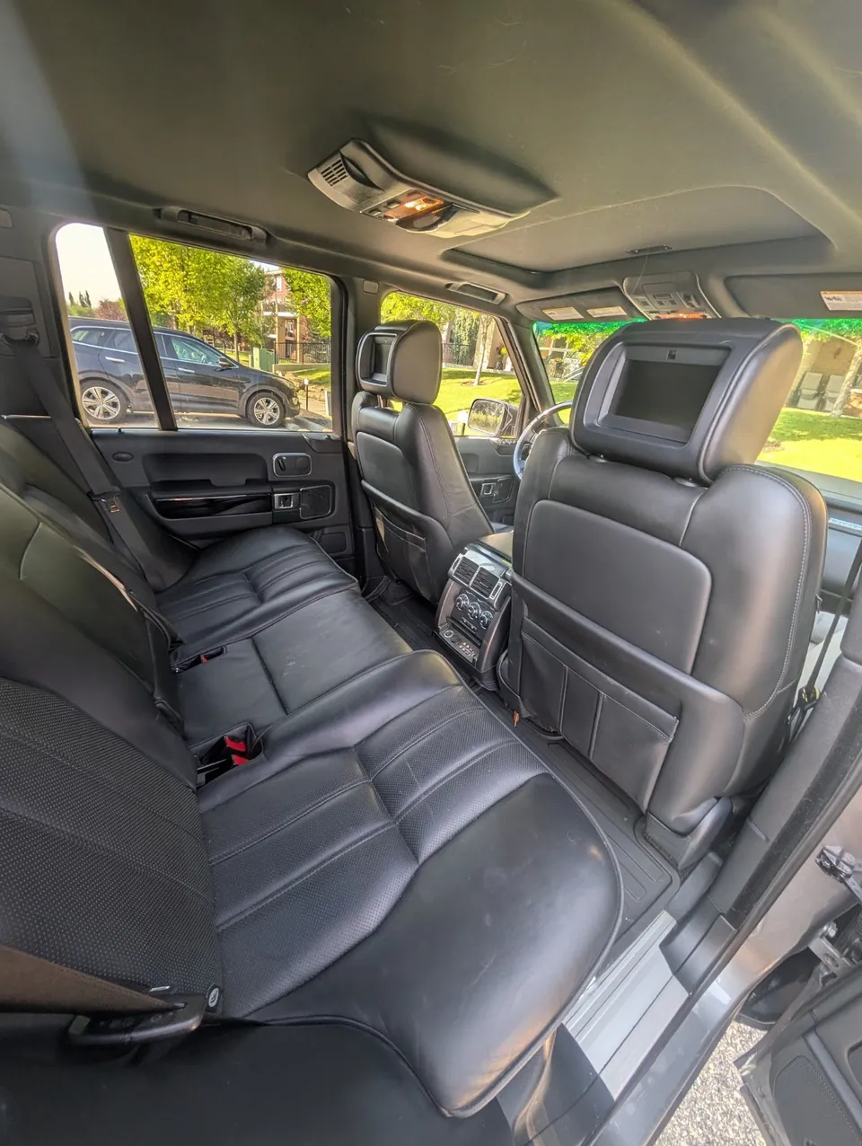 Land Rover Range Rover 2010 photo 5