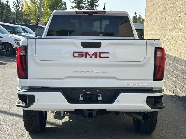 GMC Sierra 3500Hd 2026 photo 5